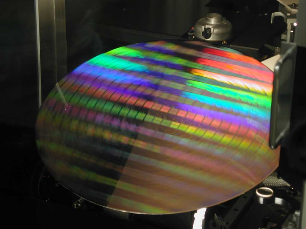 A IBM ultrapassa todos com seus chips de 2 nm