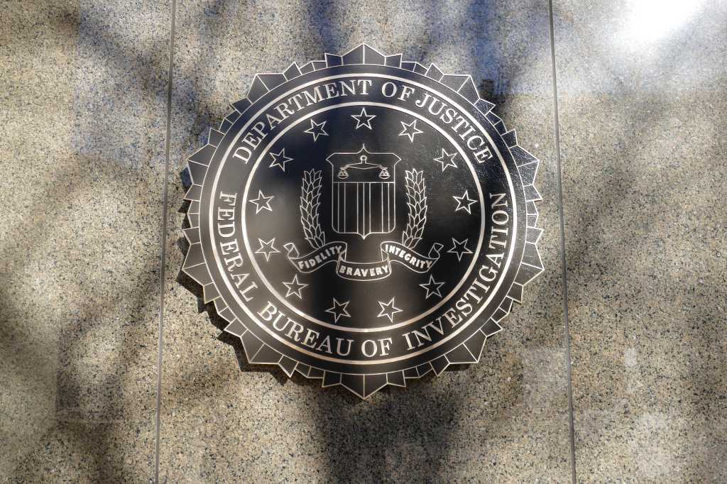 O FBI treinou os técnicos do Geek Squad em táticas de aplicação da lei, segundo novos registros
